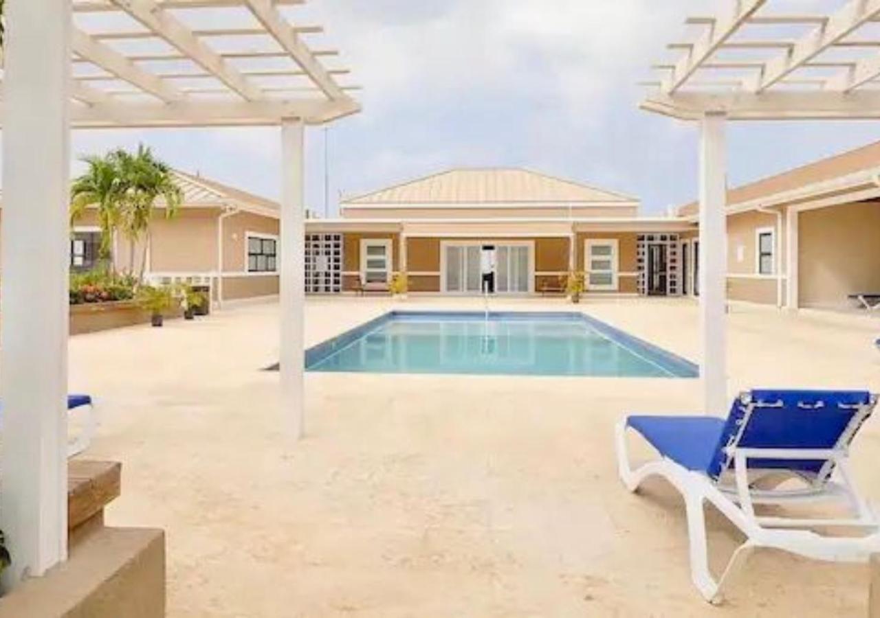 Seashore Vacation Home, Oceanpointe, Lucea, Jamaica *