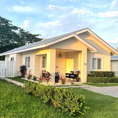 Seashore Vacation Home, Oceanpointe, Lucea, Jamaica Exterior photo