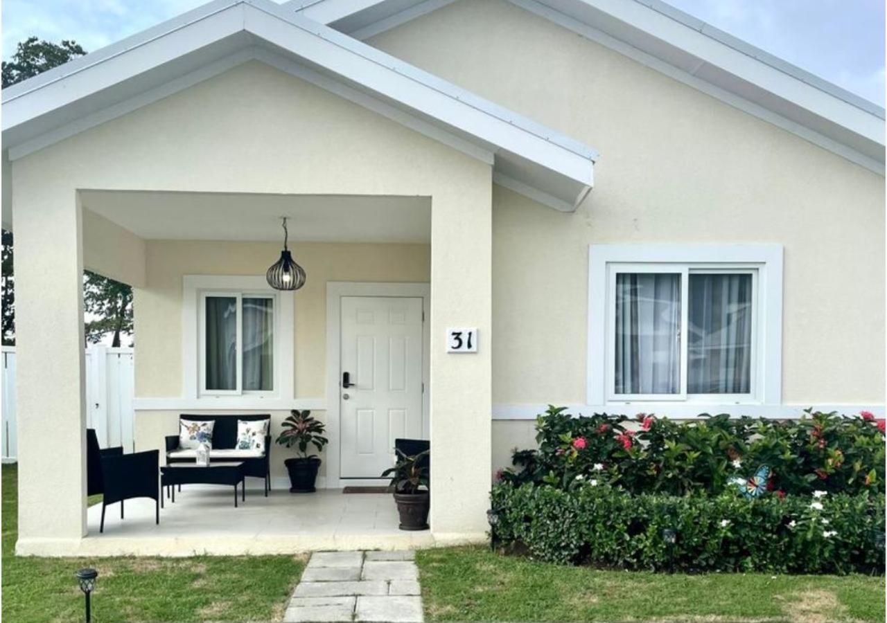 Seashore Vacation Home, Oceanpointe, Lucea, Jamaica